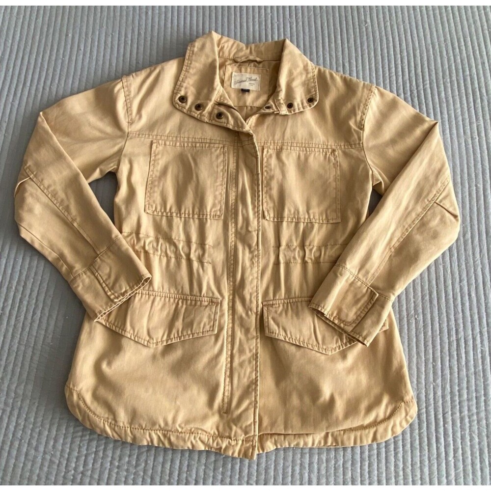 Universal Thread Women's XS Beige Utility Jacket Collared Button Front Casual